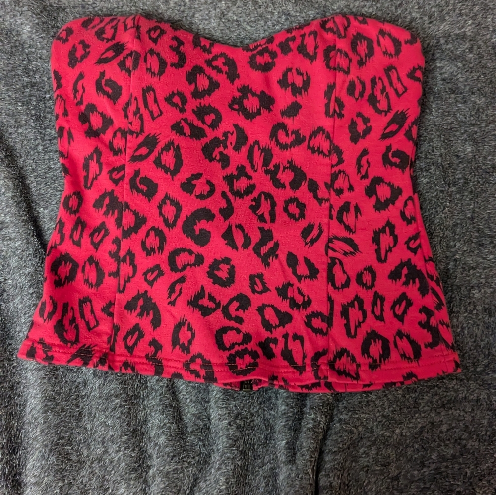 Chicabooti Pink Leopard Print Sleeveless Shirt Size Medium
